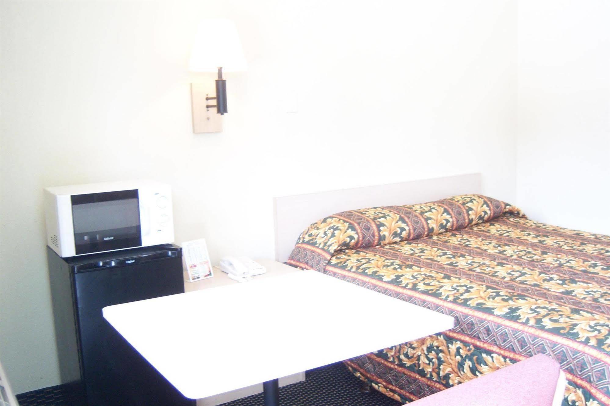 Americas Best Value Inn & Suites Macon Eksteriør billede