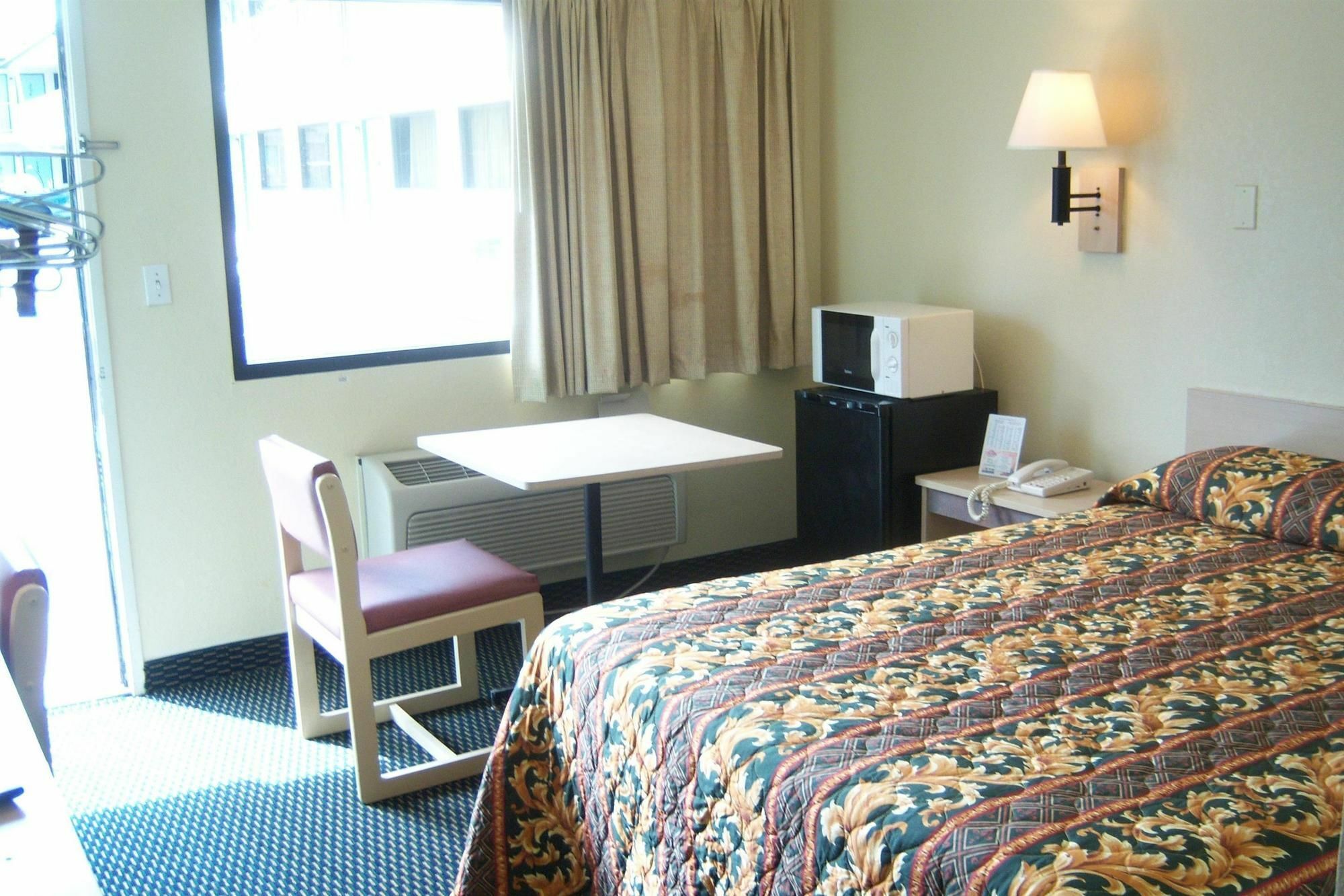 Americas Best Value Inn & Suites Macon Eksteriør billede